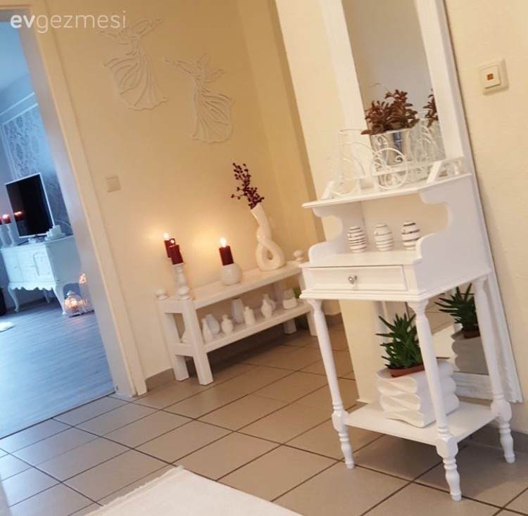 Modern ve etnik esintilerle: Derya hanımın yeni evi..