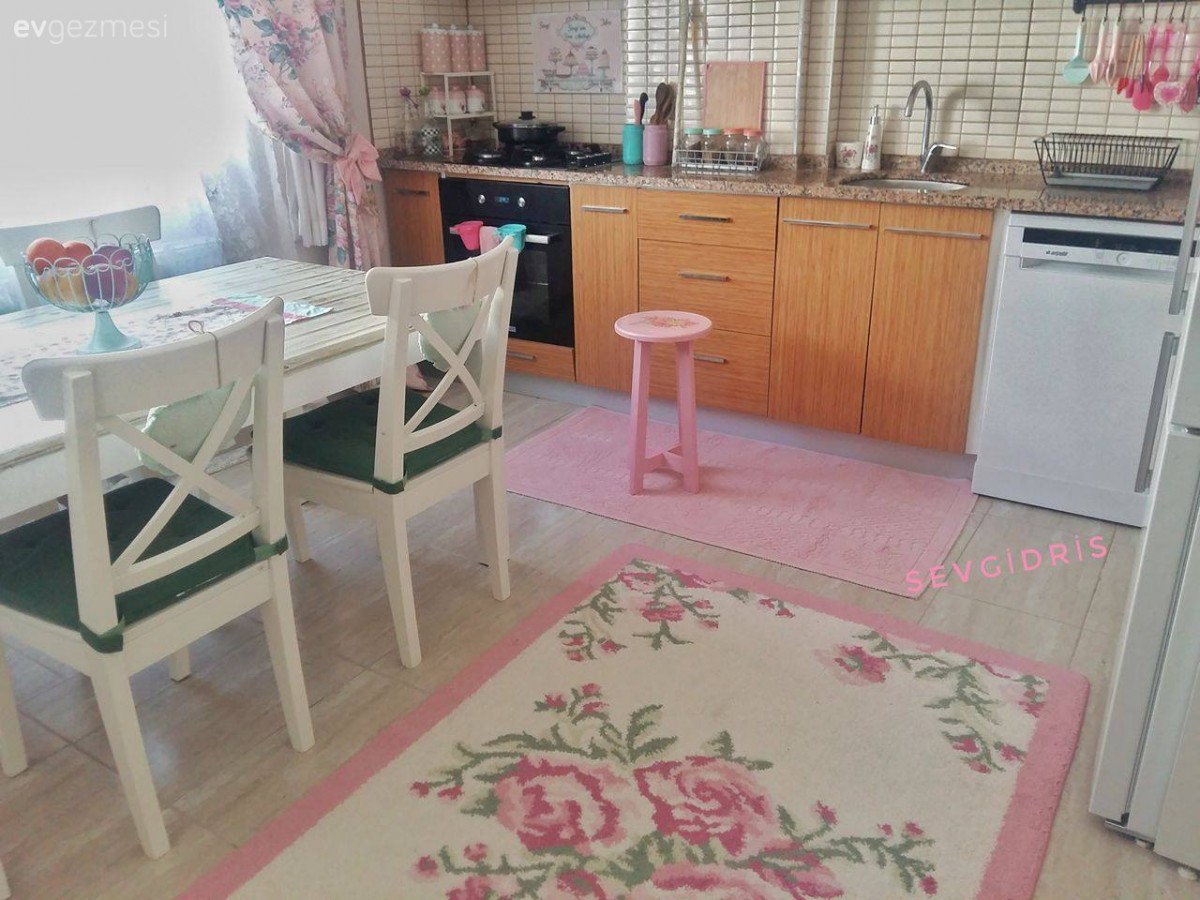 Halı, Mutfak, Mutfak masası, Pembe