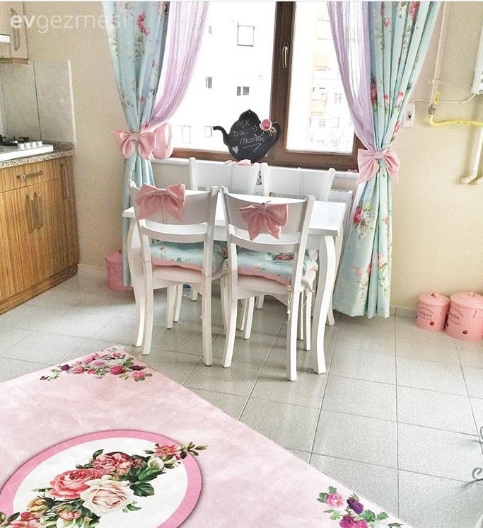 Mutfak, Mutfak masası, Pembe, Perde