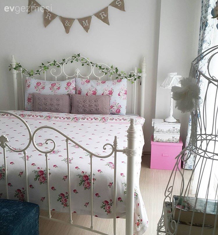 Dekoratif Objeler, Yatak Odası