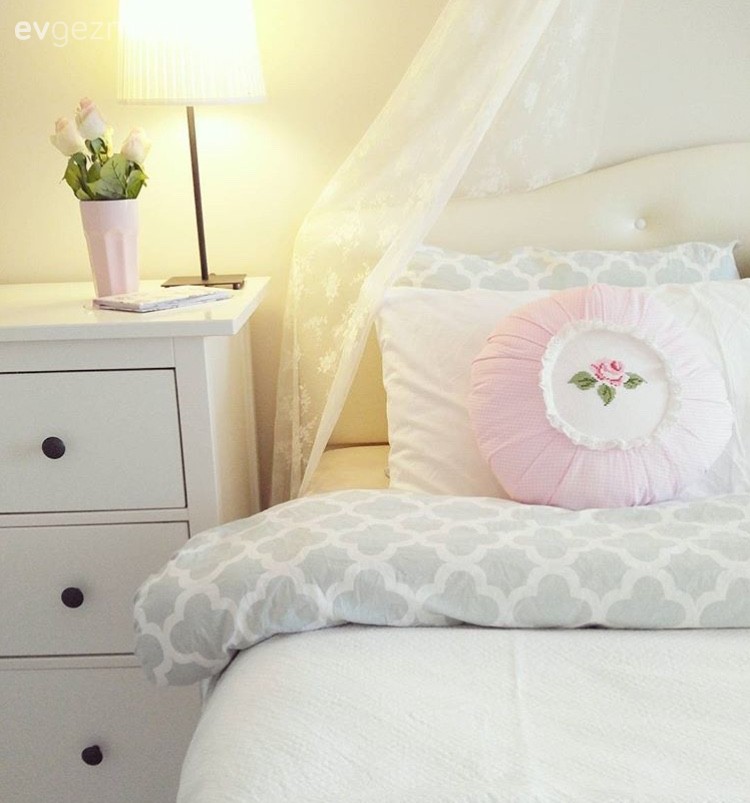 Gül hanımın kendi emeğiyle kimlik kazanan, zarif ve tatlı evi..