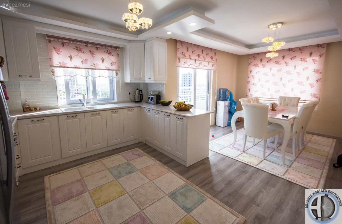 Beyaz mutfak, Halı, Pembe, Perde, Yemek Odası