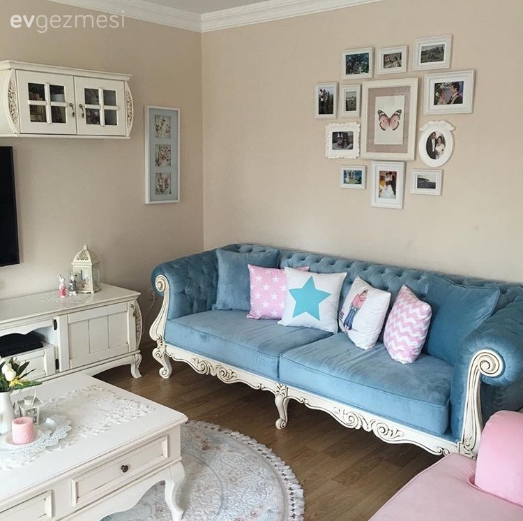 Country, Duvar dekorasyonu, Halı, Mavi, Orta sehpa, Pembe, Salon