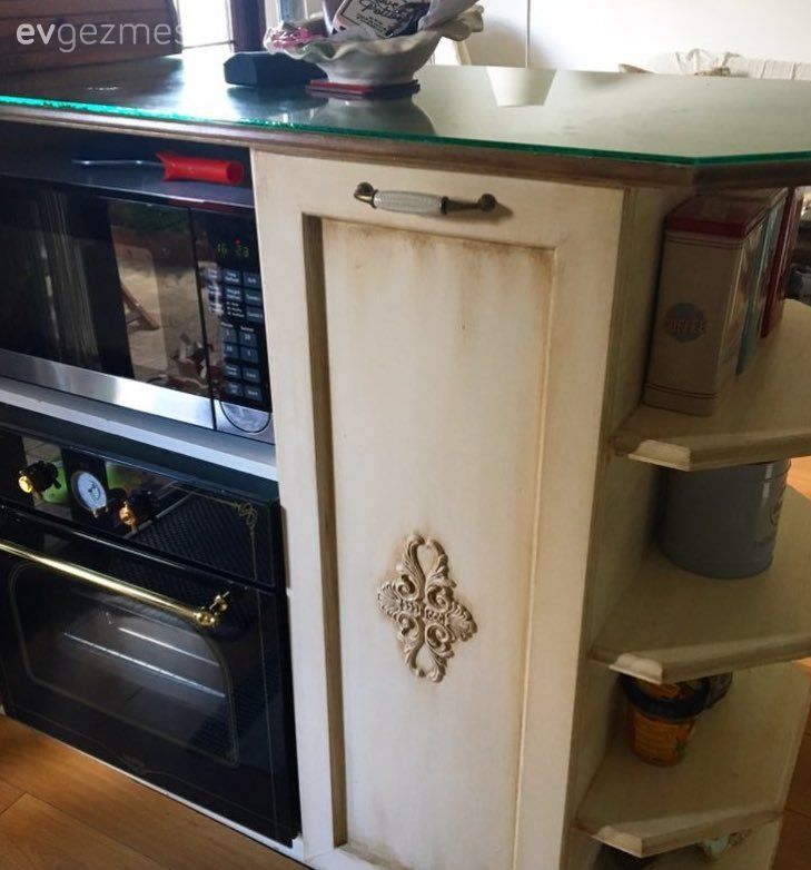 Bu Mutfak Boyama ile Tepeden Tırnağa Nostaljik Görünüme Bürünüyor