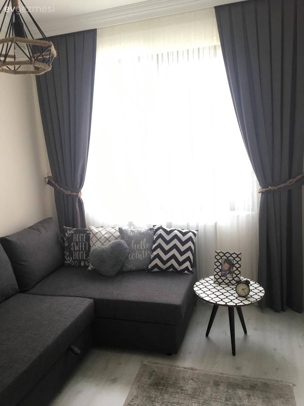 Fon perde, Perde, Gri, Köşe koltuk, Zigon sehpa, Avize, Kırlent