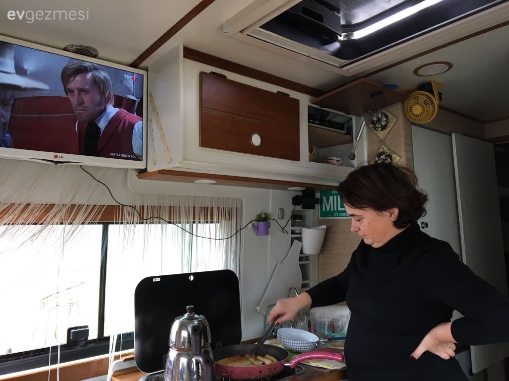 Bu karavan, tekerlekler üzerinde minik bir ev.