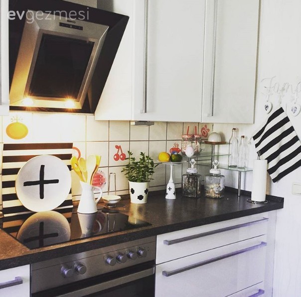 Mutfak, Siyah- Beyaz