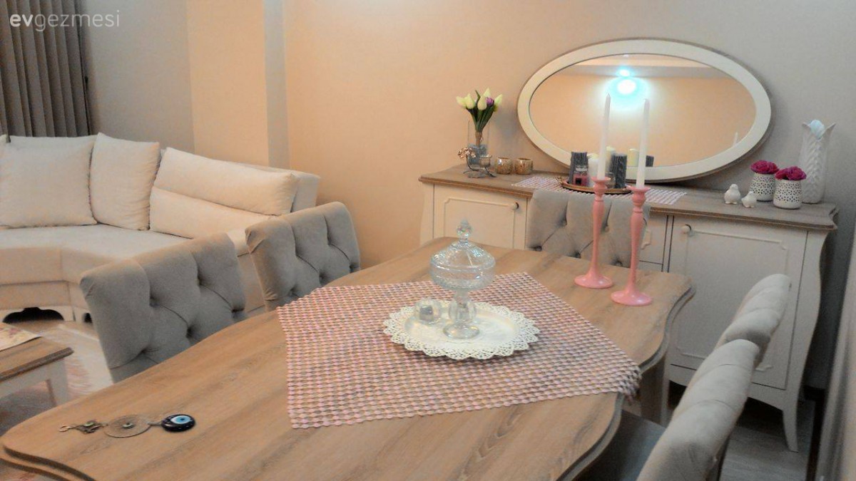 Özlem hanımın modern çizgide, sade ve dingin evi..