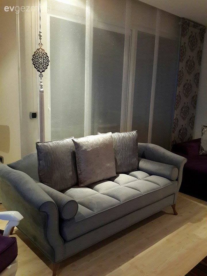 Ayşegül hanımın konforlu ve şık evinden kareler..