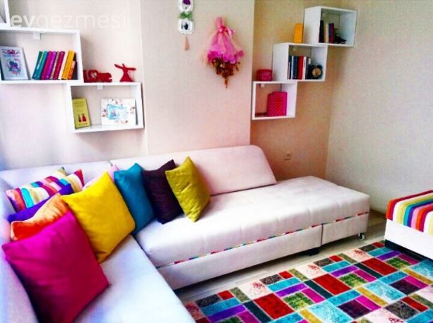 Melike hanımın renkli evi..