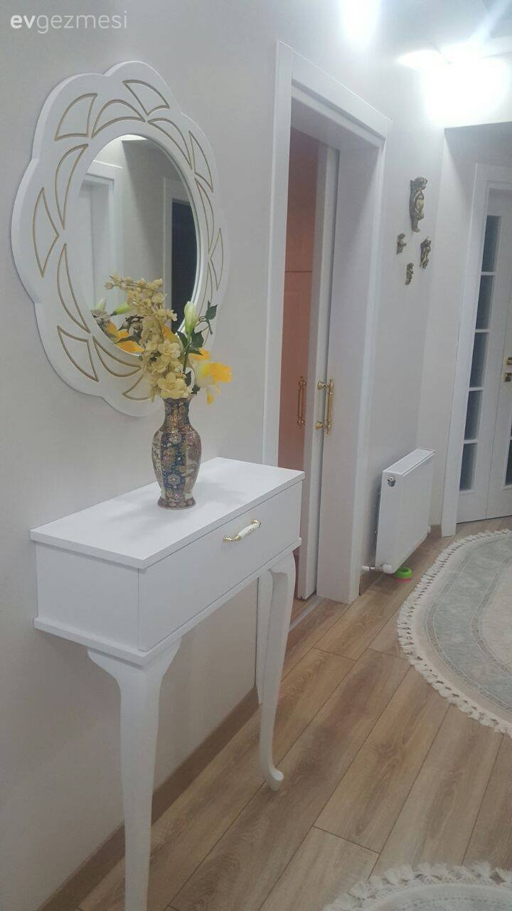 Antre, Ayna, Dresuar, Halı