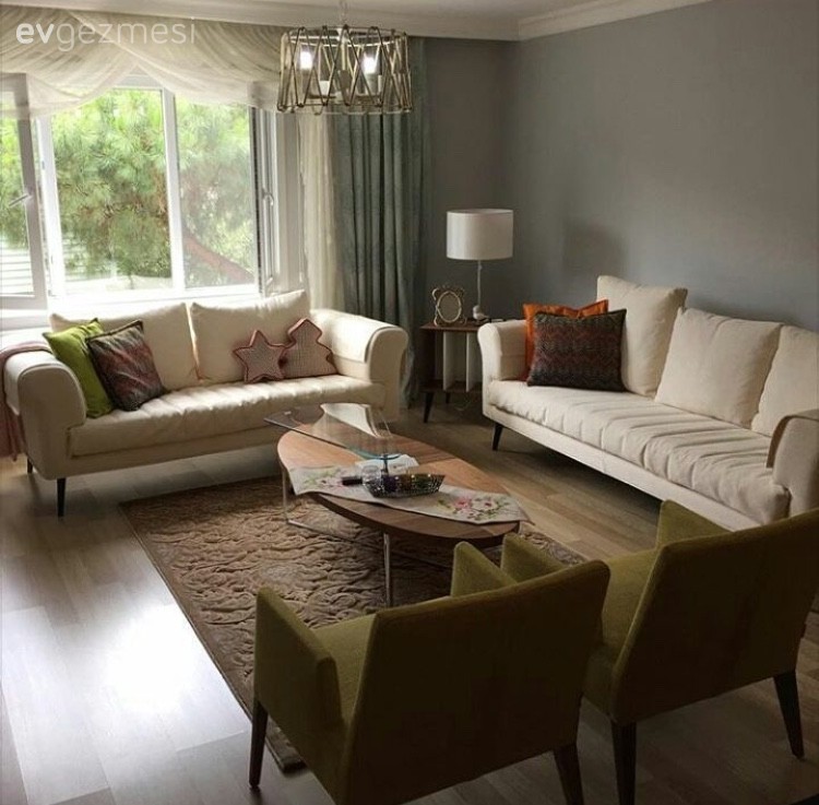 Özgecan hanımın sıcak ve keyifli salonu..