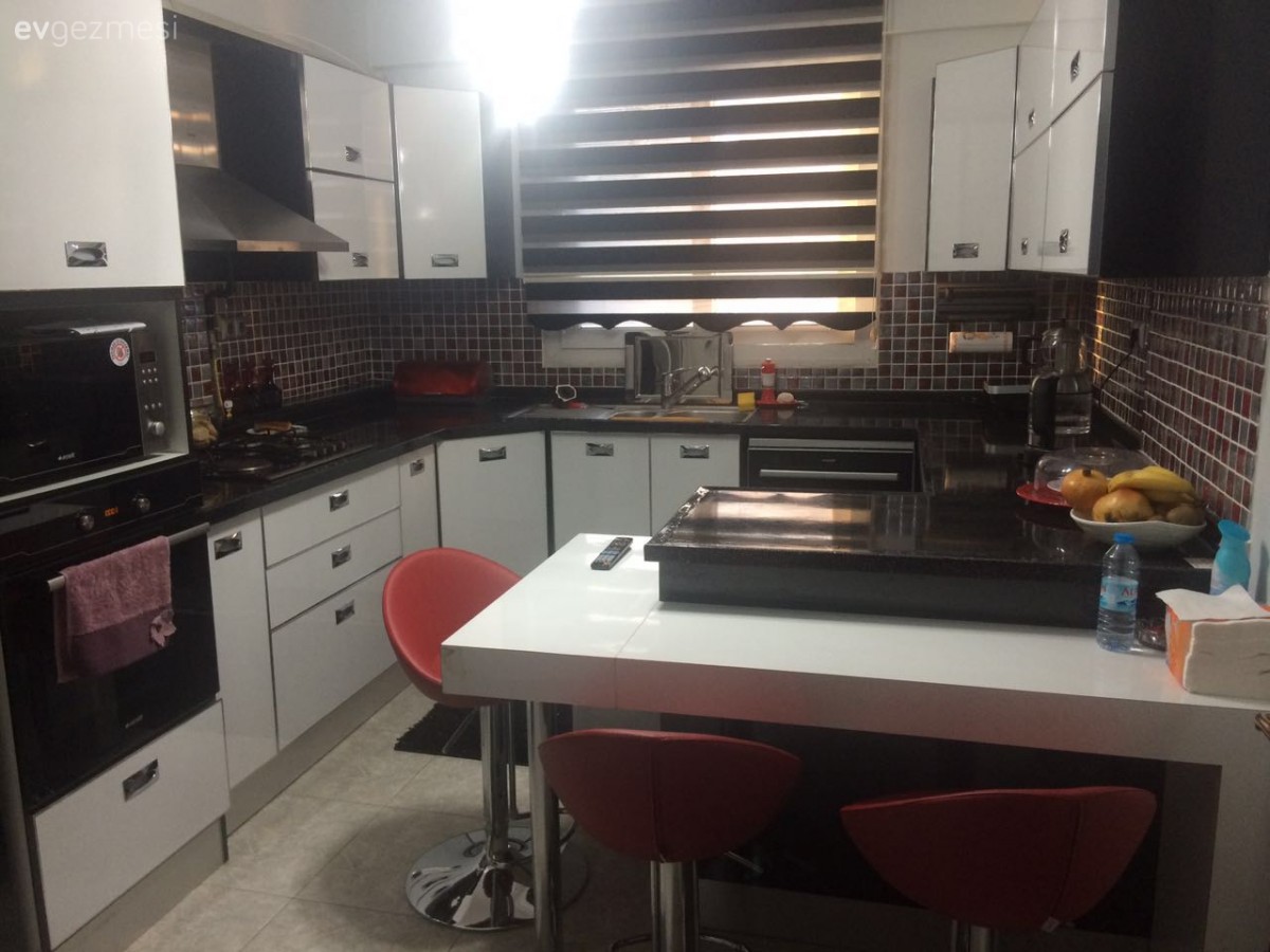 Beyaz mutfak, Kırmızı, Mutfak, Ada mutfak