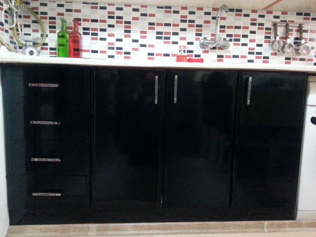 Kendin Yap, Yapışkanlı folyo