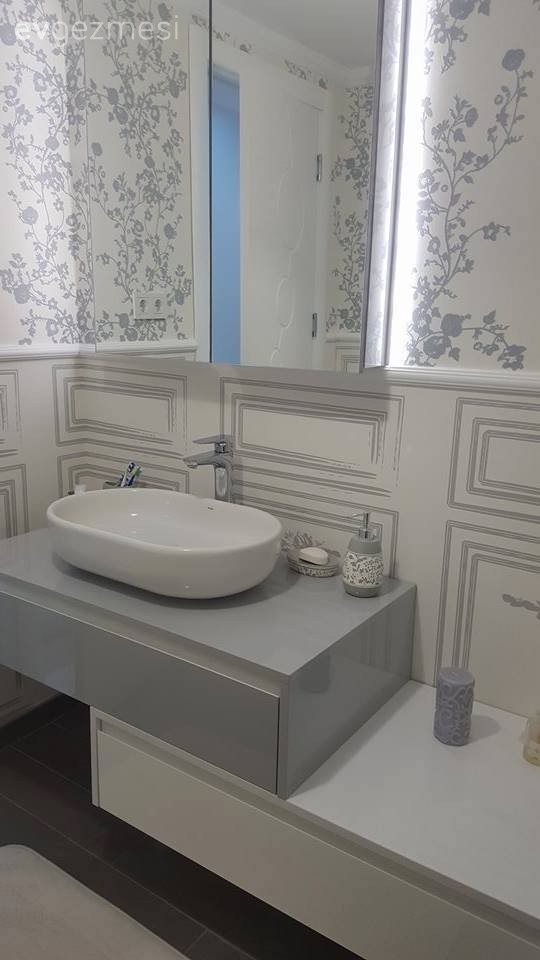 Banyo, Duvar kağıdı