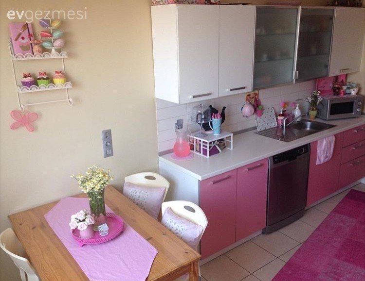 Mutfak, Mutfak masası, Pembe, Pembe mutfak