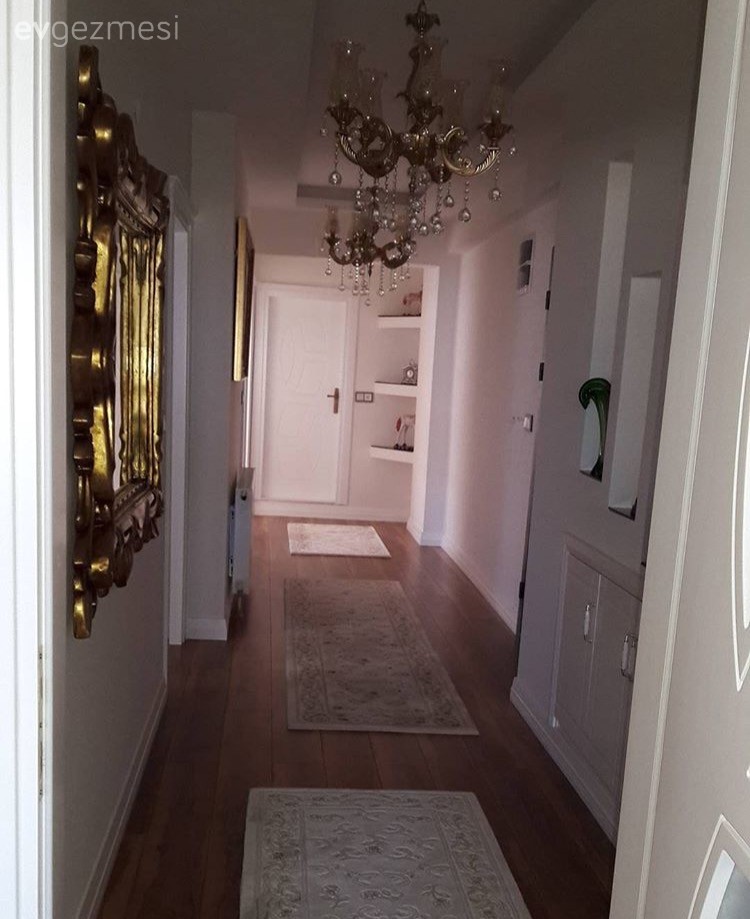 Altın, Avize, Ayna, Hol, Duvar rafı, Aydınlatma