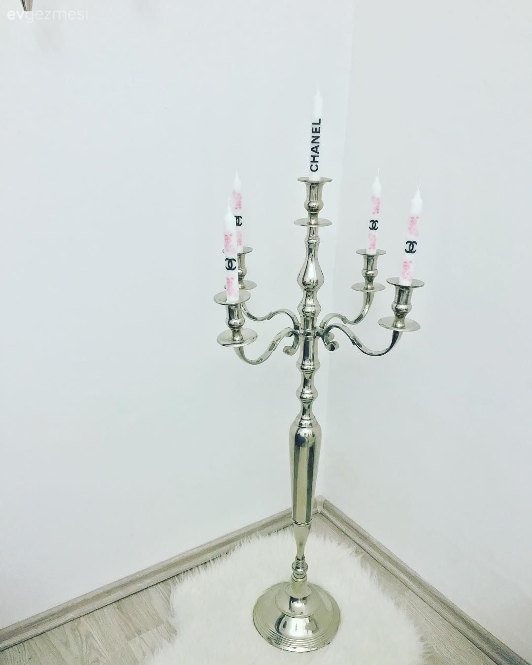 Şamdan, Gümüş, Salon