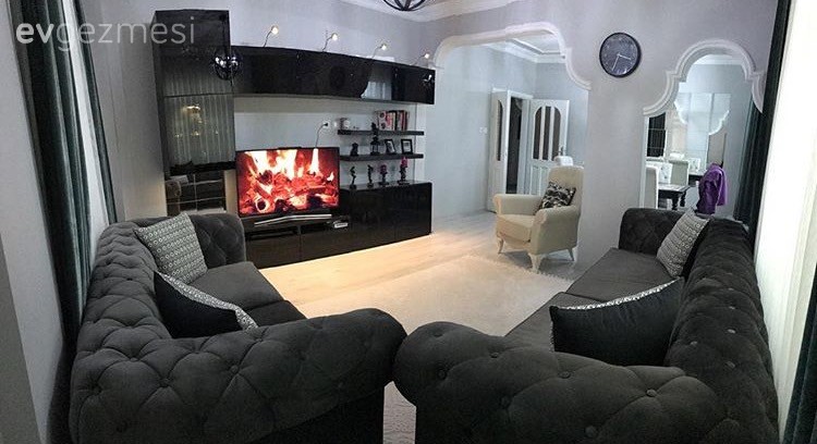 Siyah, beyaz kontrastında, konforlu ve şık: Meltem hanımın salonu..