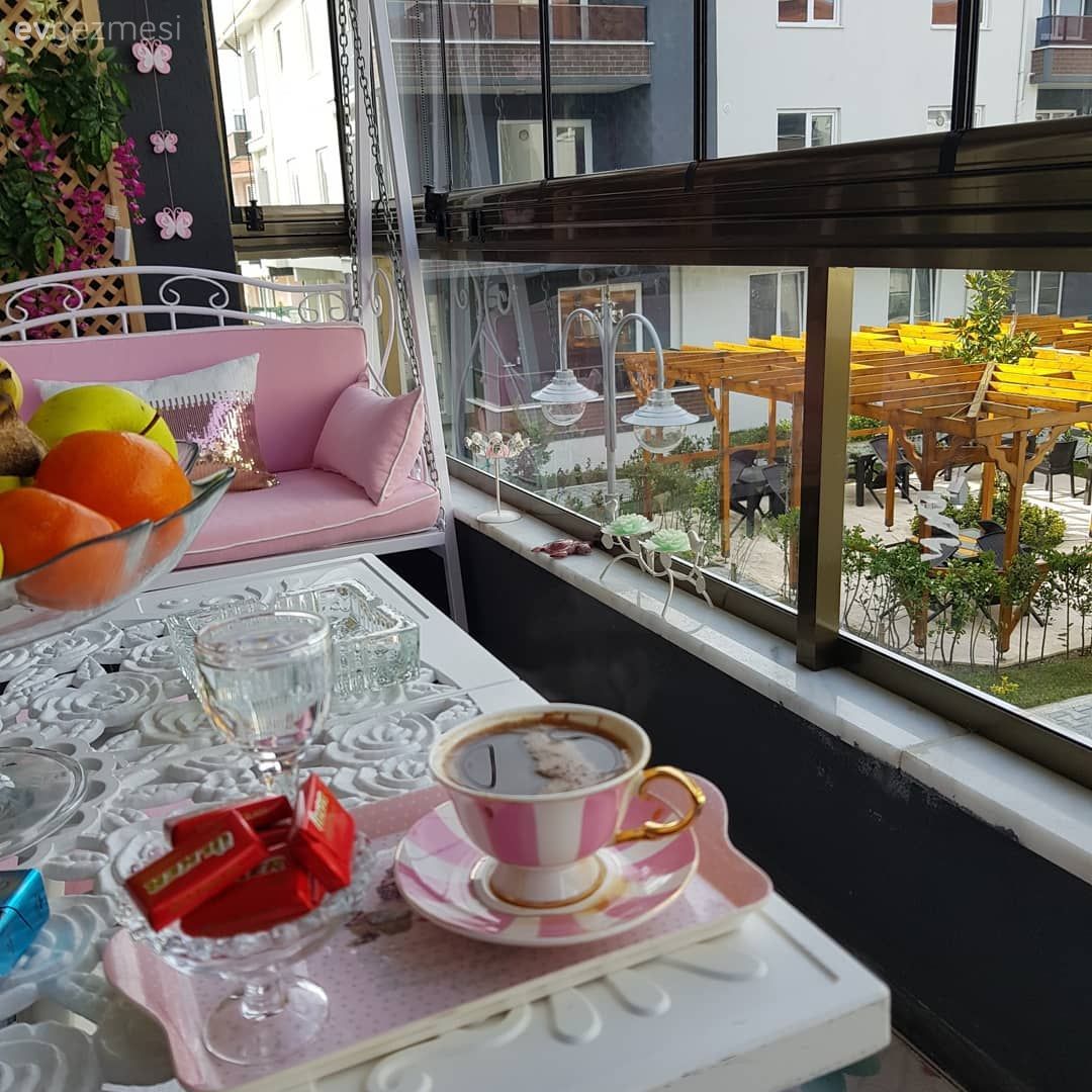 Bu Küçük Balkon Zevk Olunca Metrekarenin Önemi Olmadığının Kanıtı