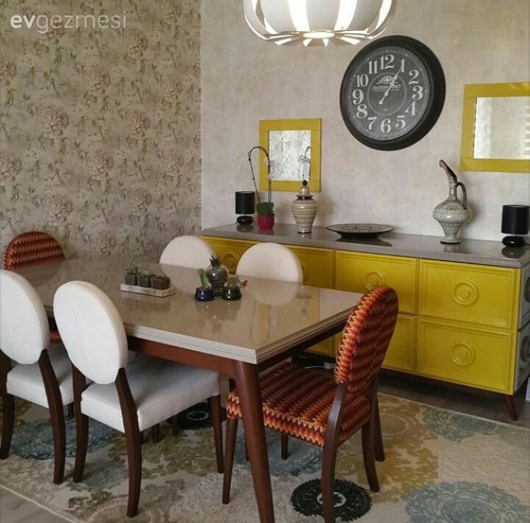 Alışılmışın dışında renk ve desenlerde, özgün ve keyifli bir ev..