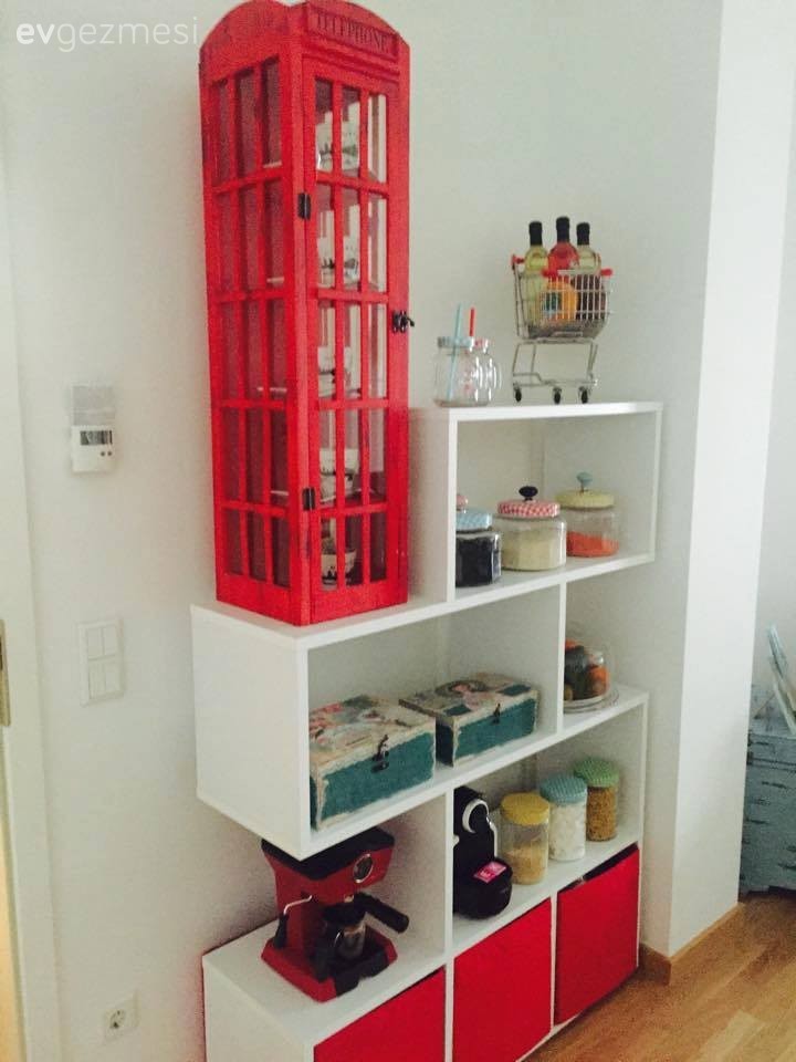 Dekoratif Objeler, Kırmızı, Salon