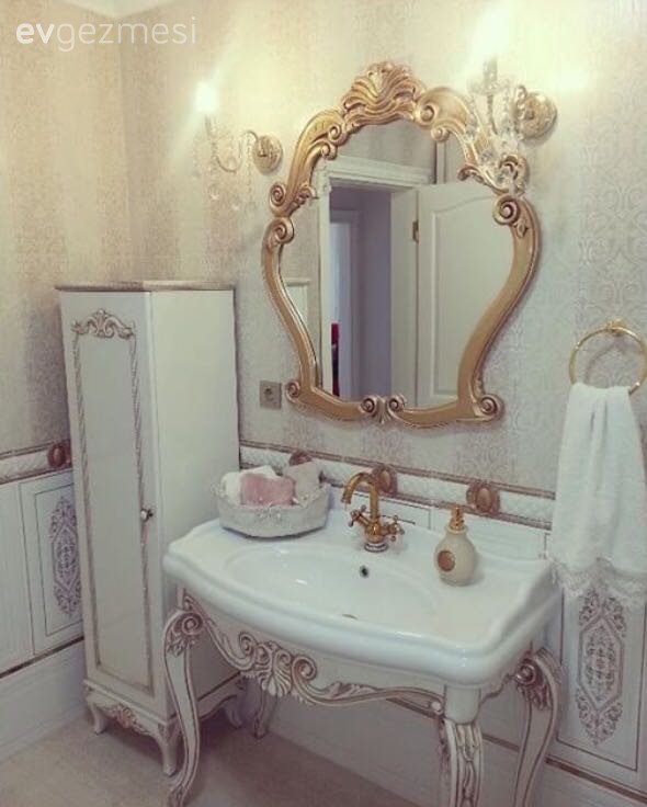 Klasik ve göz alıcı bir dekor: Hülya hanımın banyo dekoru..