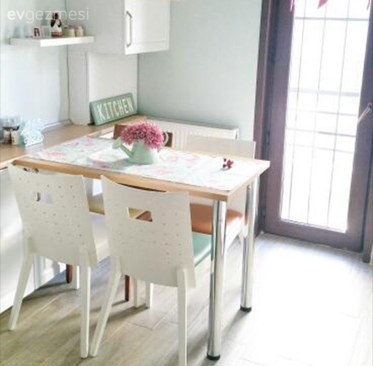 Mutfak, Mutfak masası