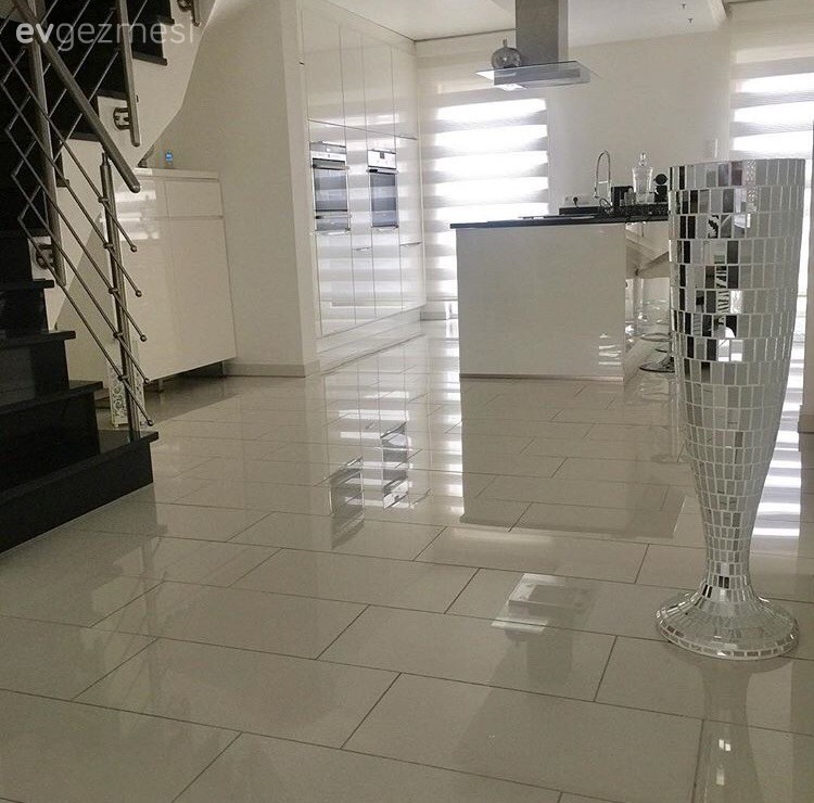 Antre, Merdiven, Mutfak