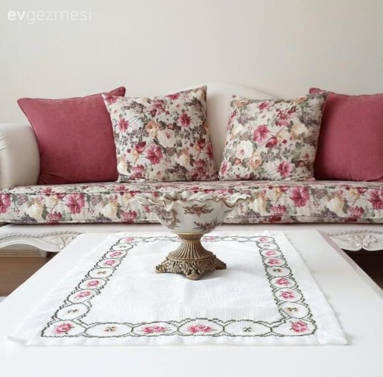 Çiçekli desen, Pembe, Salon