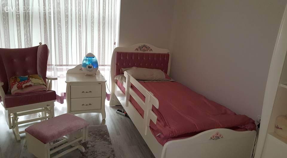 Berna hanımın modası geçmiş stile yeni bir anlam verdiği, şık evi..