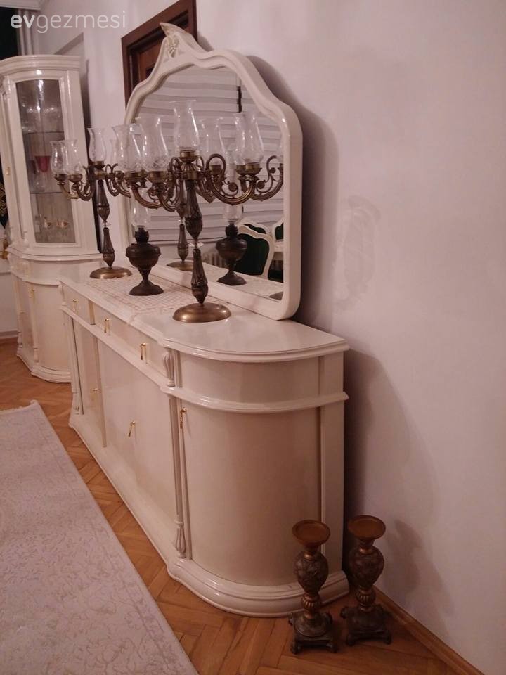 Klasik stilde, boyanıp yeşile kaplama ile harika bir dönüşüm..