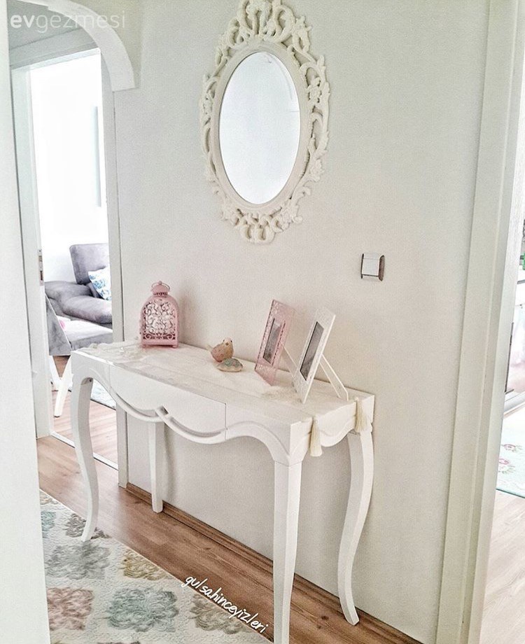 Antre, Ayna, Dresuar