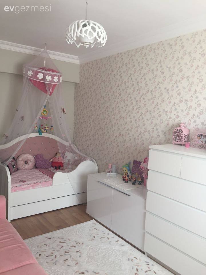 Seçil hanımın konforu ön planda tutan modern dekoru..