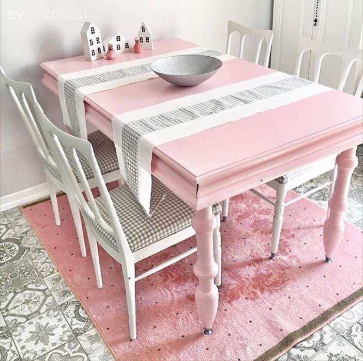 Nur hanımın nostaljik stilde, özgün mutfağı..