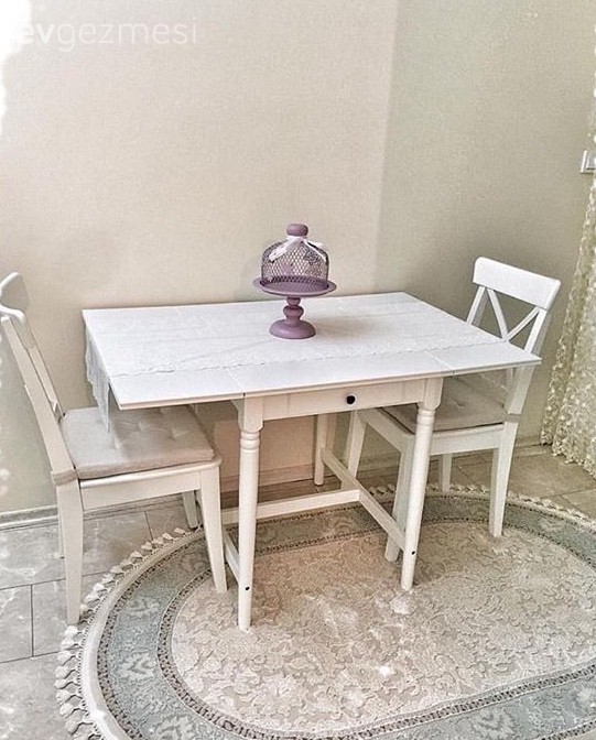 Halı, Mutfak, Mutfak masası