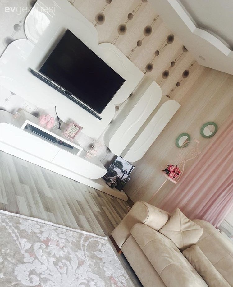 Oturma Odası, Tv ünitesi