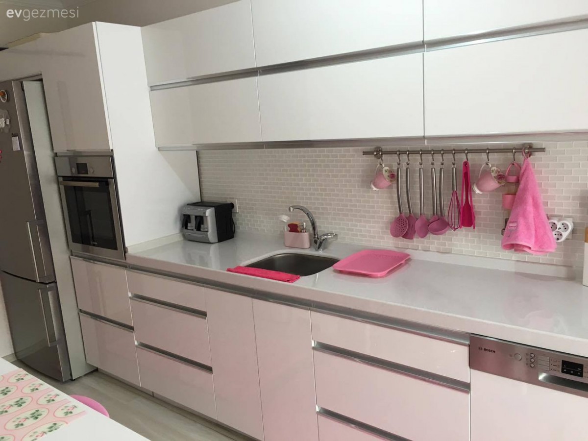 Büşra hanımın modern stilde tatlı ve cıvıl cıvıl evi..