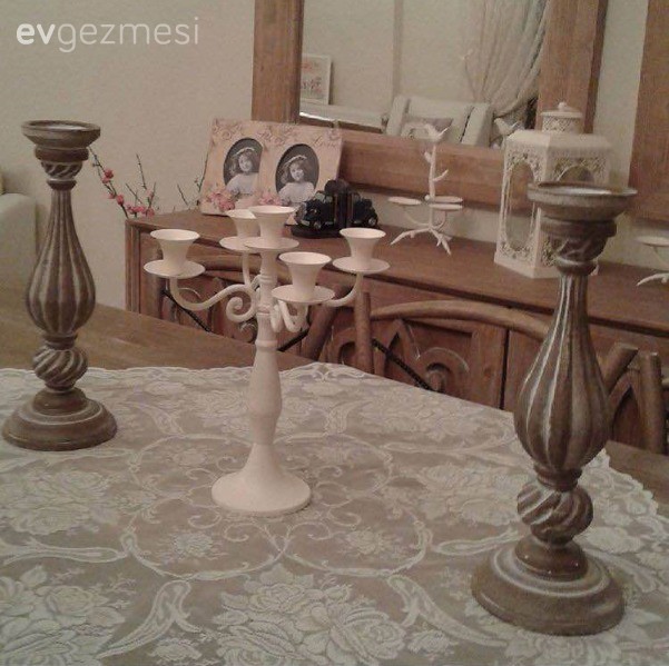 Doğal ahşap mobilyalarla rahatlatıcı doğal dekor