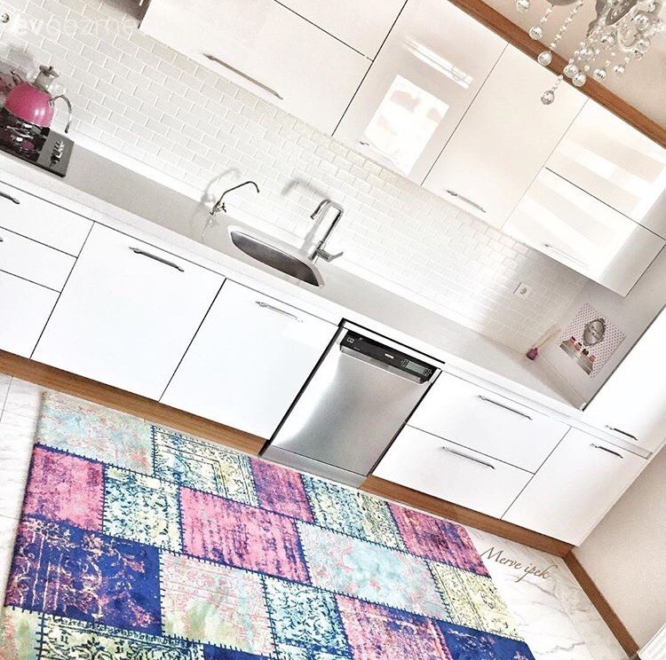 Beyaz mutfak, Halı, Modern mutfak, Mutfak