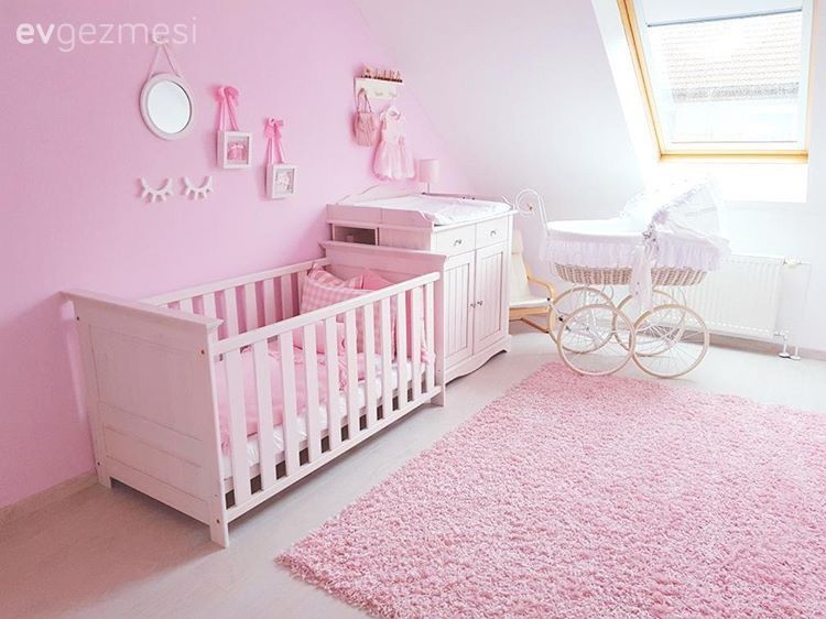 Çocuk Odası, Pembe
