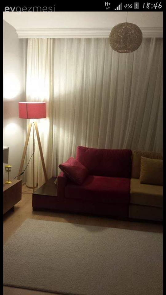 Konforlu ve renkli bir evden kareler..