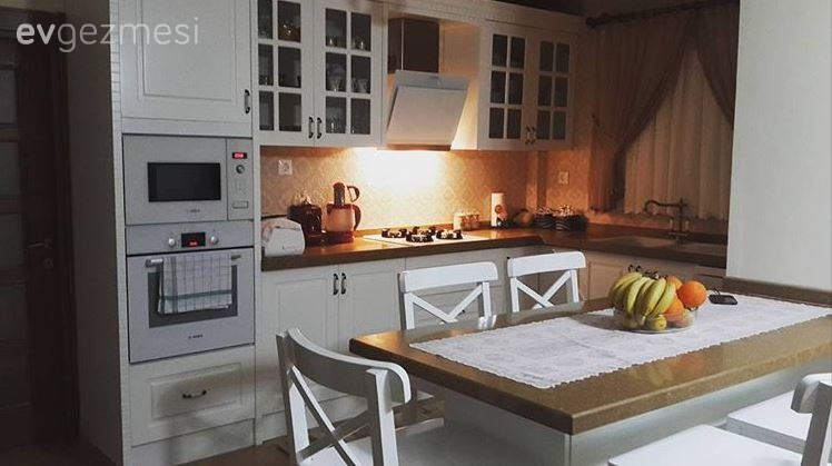 Beyaz mutfak, Kahverengi, Mutfak