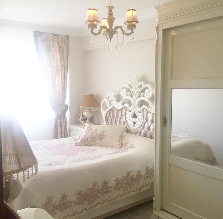 Sibel hanımın her odasında farklı dekora sahip, stil sahibi evi..