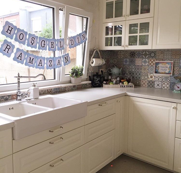 Akdeniz esintileriyle: Hatice hanımın tadilat sonrası harika evi..