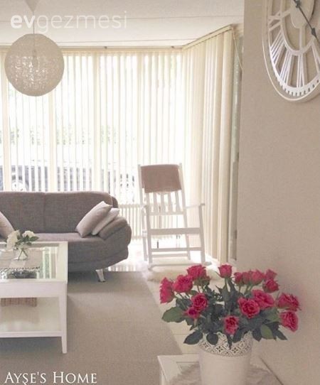 Ayşe hanımın beyazın büyüsünde evi..