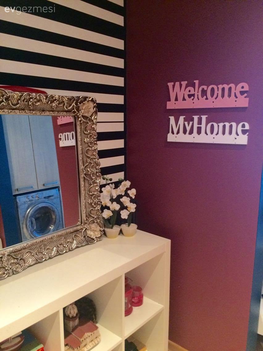 Antre, Kırmızı, Siyah- Beyaz