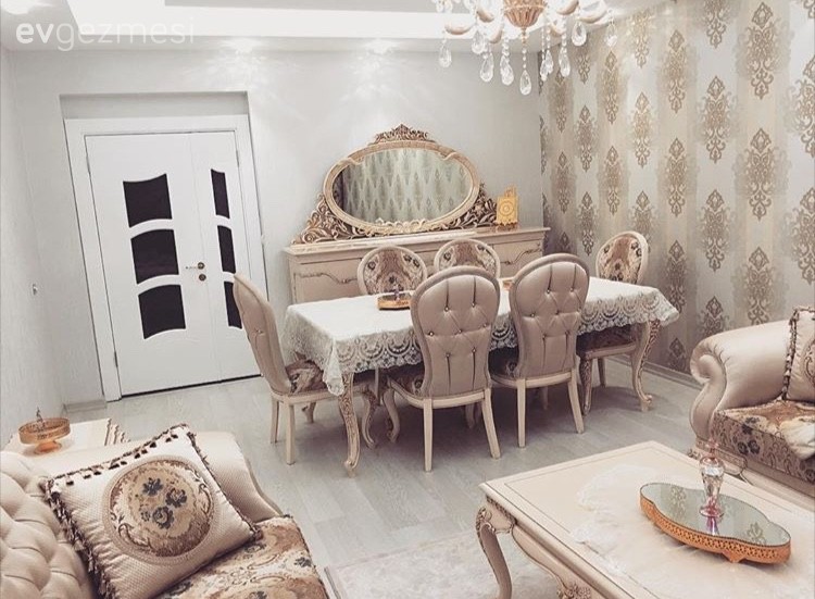 Büşra hanımın her odasında farklı stilin hakim olduğu, keyifli evi..