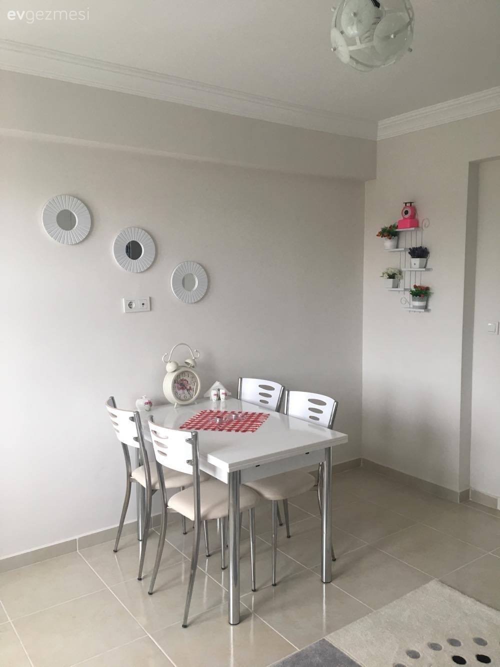 Beyaz mutfak, Mutfak, Mutfak masası