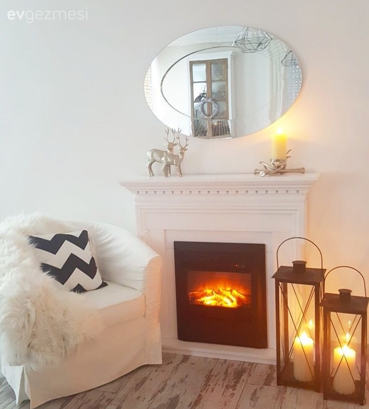 Ayna, Berjer, Şamdan, Siyah- Beyaz, Şömine, Kırlent